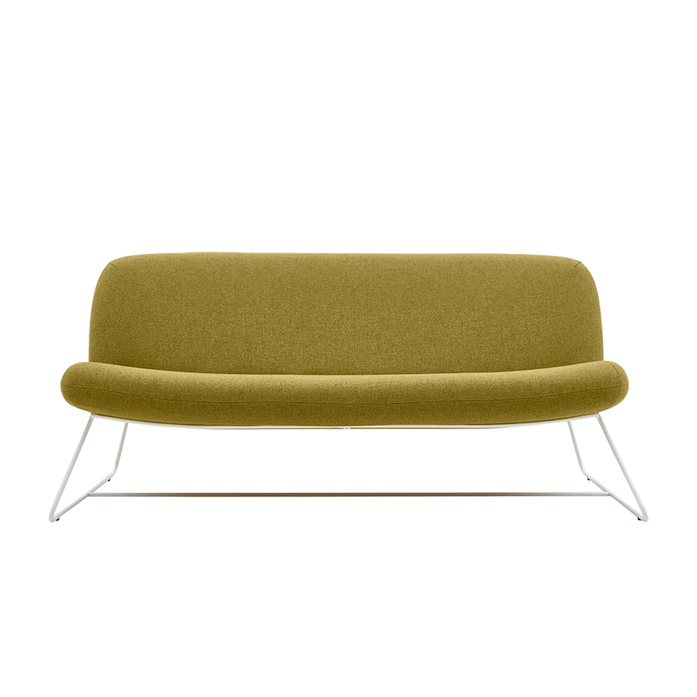 Canapé 2 places design JAVA Softline, tissu Vision jaune ocre, pieds métal blancs vue de face